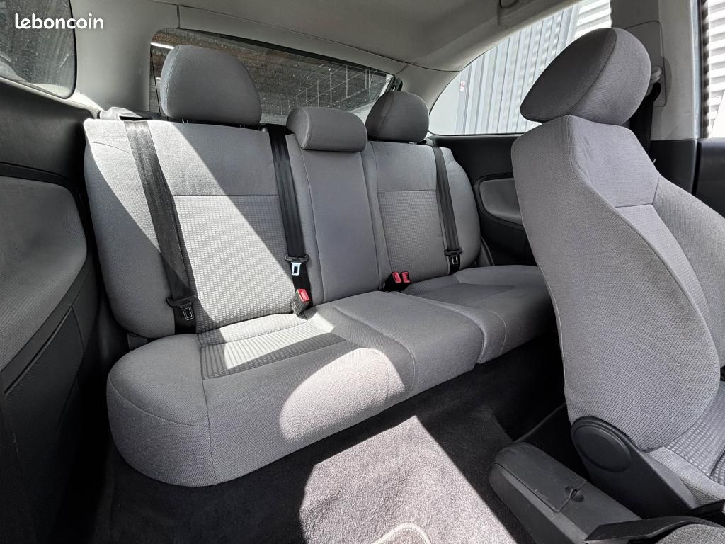SEAT IBIZA 6L - 1.4i 16V - 75ch - Stella Phase 1 (image 18)