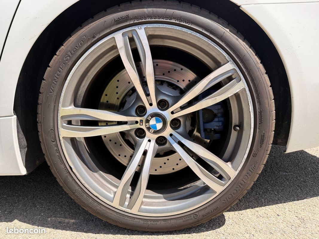 BMW M5 4.4 V8 560ch MOTORSPORT / FULL OPTIONS / EXTENSION DE GARANTIE 12 MOIS OFFERTE (image 29)