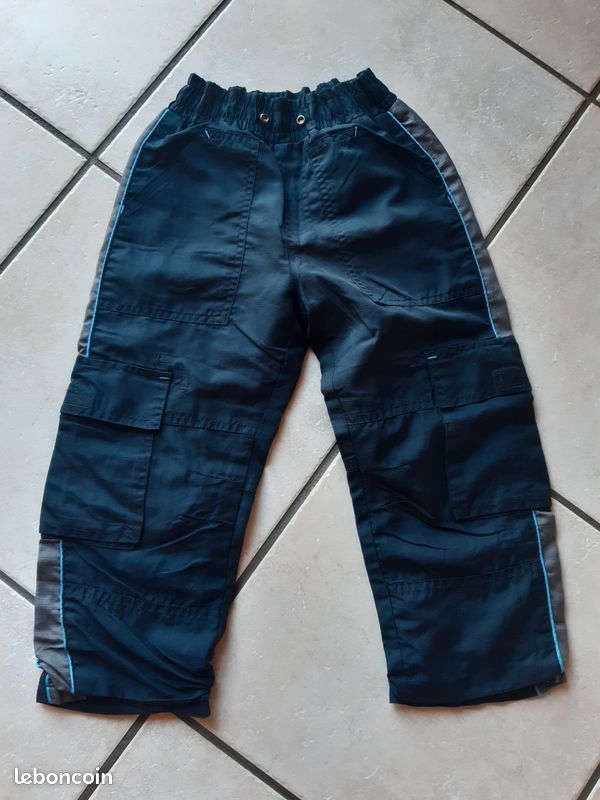 Pantalon jogging garçon 5 ans très bon état (image 1)