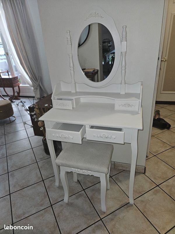 Coiffeuse blanche et tabouret (image 2)