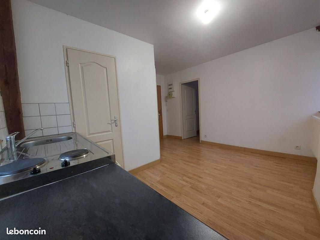 Appartement a louer beauvais - 2 pièce(s) - 26 m2 - Surfyn