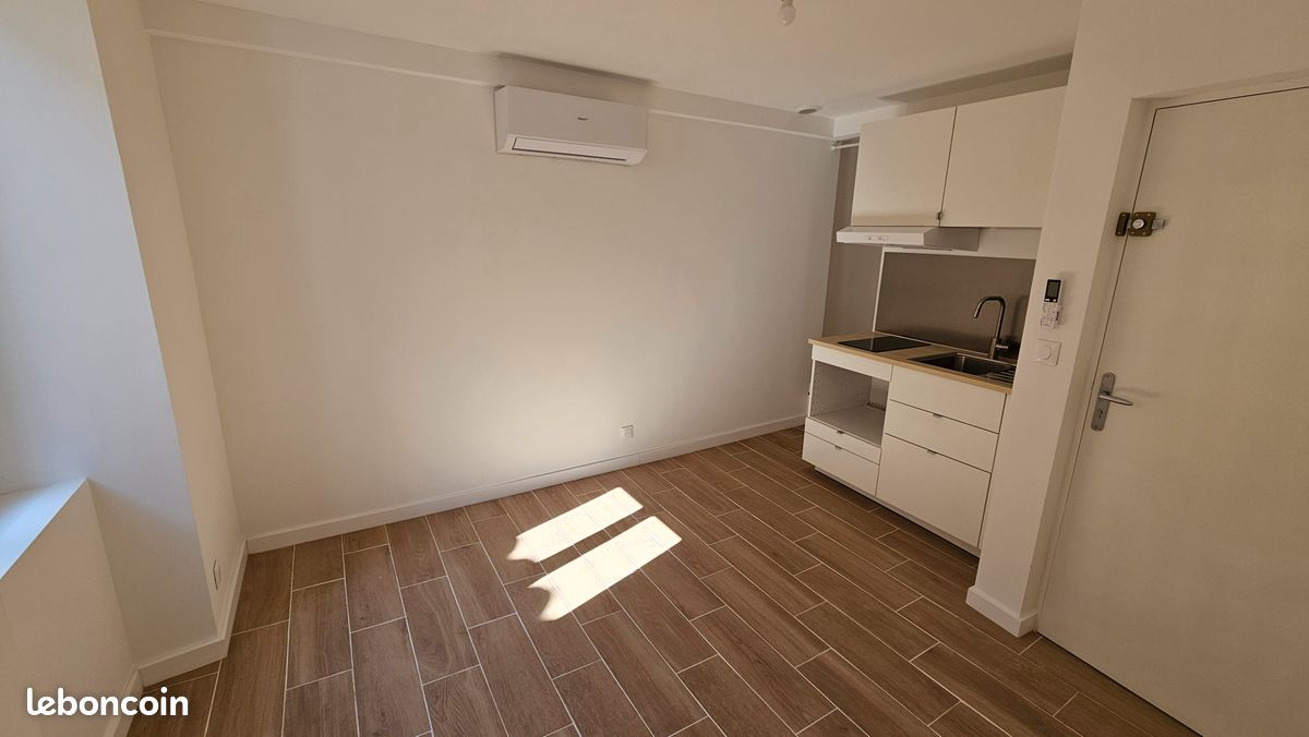 Appartement 2 pièces 24 m² · à Orange · 24,5 m² · 550 €/mois