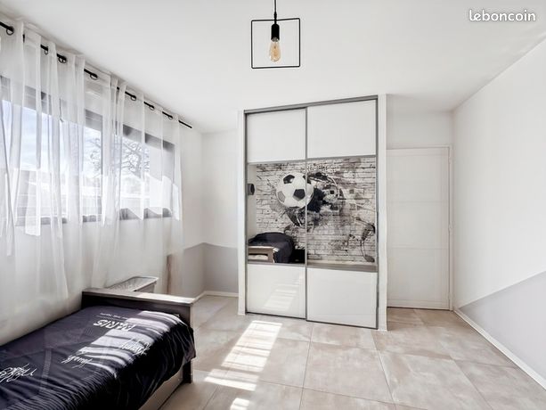 Maison 7 pièces 210 m² — 17