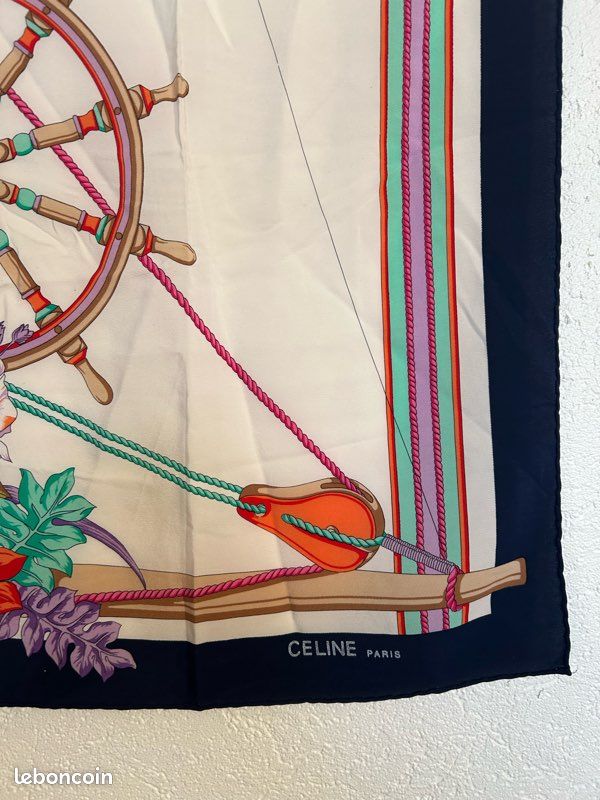 Lot De Carrés De Soie Vintage Femme - Motifs Multicolores - à Identifier - Occasion