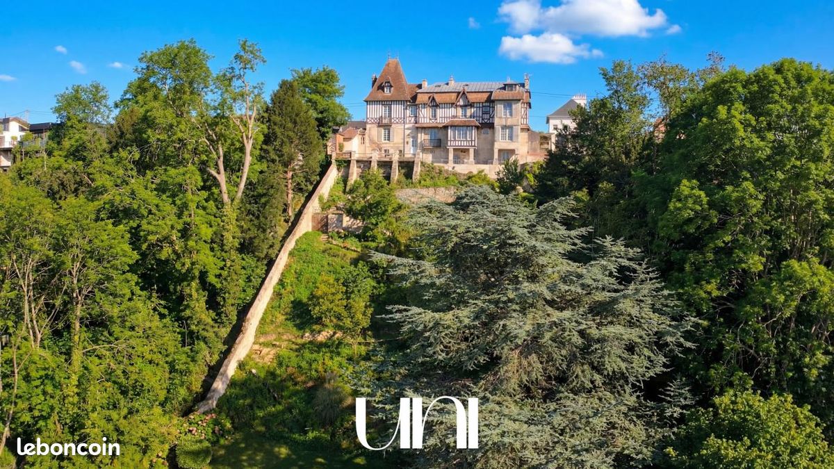 Maison 9 pièces 280 m² · à Caen · 280 m² · 1 090 000 €