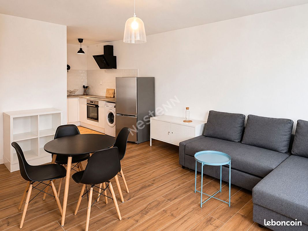 Appartement 1 pièce 35 m² · à Toulon · 35 m² · 605 €