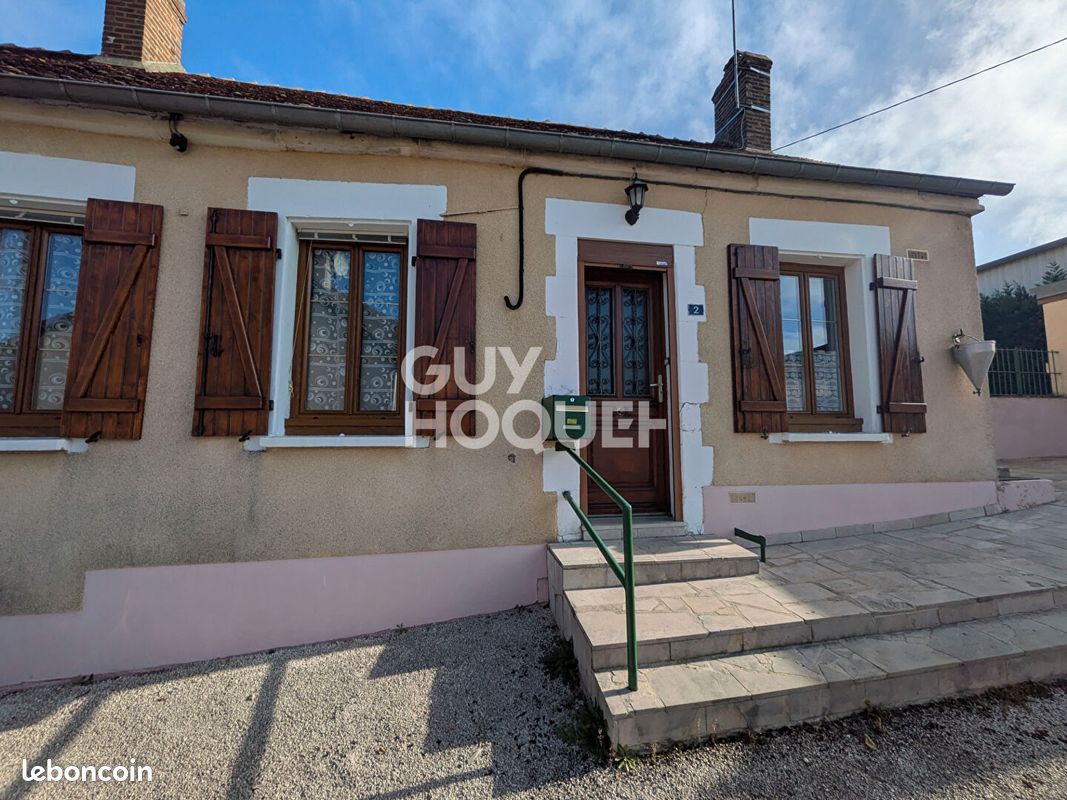 Maison 3 pièces 84 m² · à Perrigny · 84 m² · 780 €