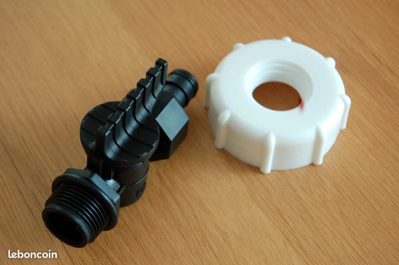 Robinet adaptateur pour cuve de 1000 litres (neuf) (image 1)