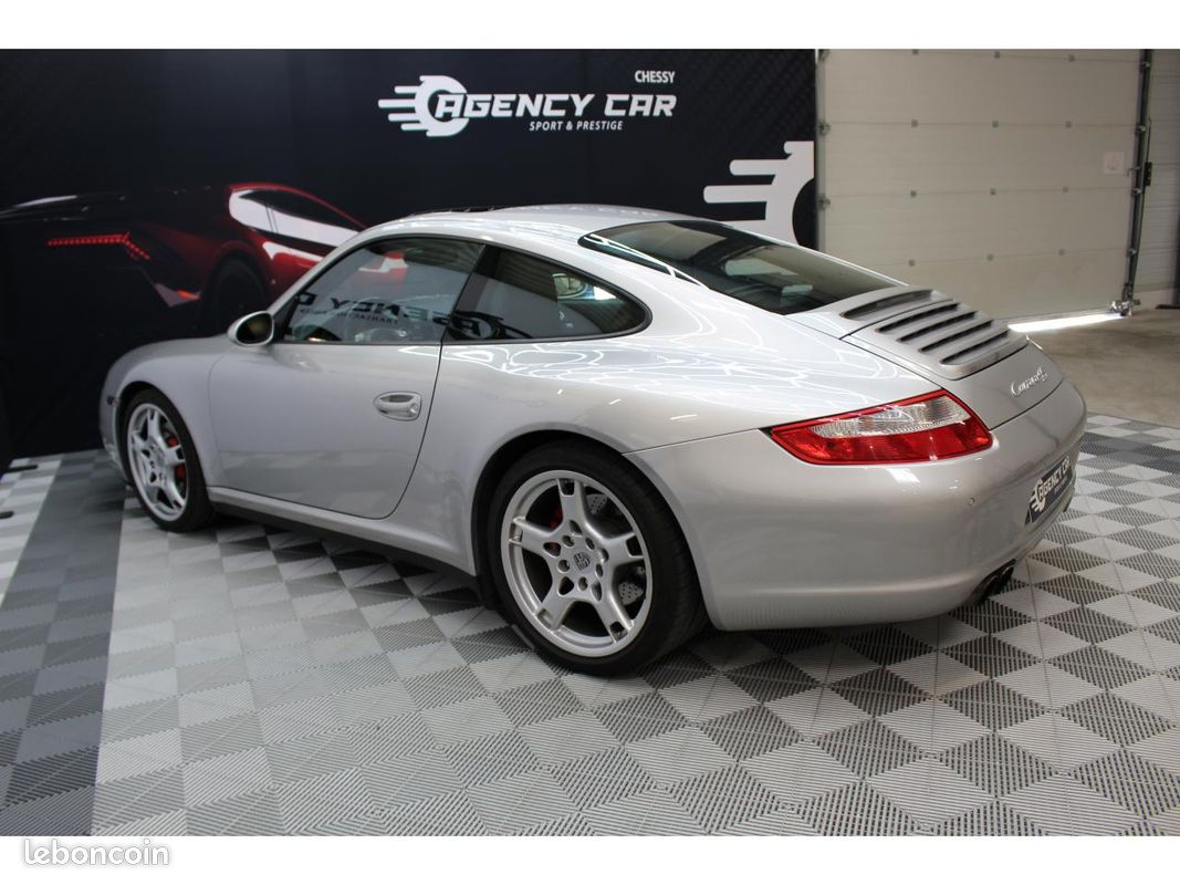 PORSCHE 911 Carrera 4S 3.8i -TYPE 997 BVA Tiptronic - suivi complet (image 4)