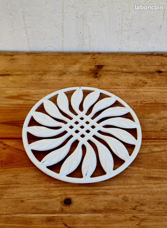DESSOUS DE PLAT Tripode En Fonte Emaillee Blanche EUR 7,00 - FR