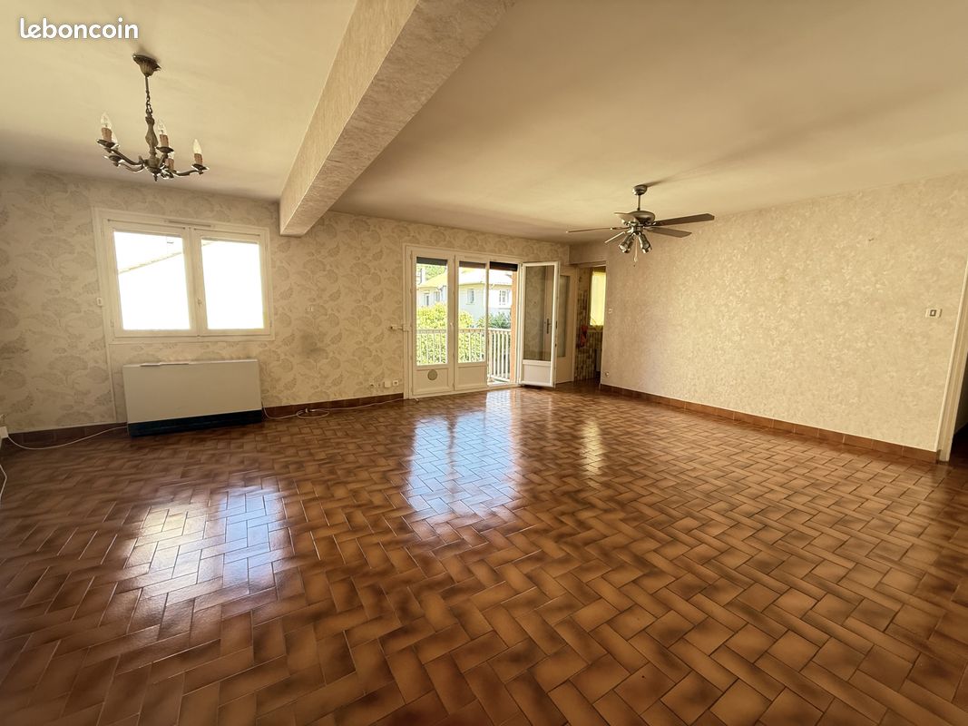 Appartement 3 pièces 87 m² · à Amélie-les-Bains-Palalda · 87 m² · 126 000 €