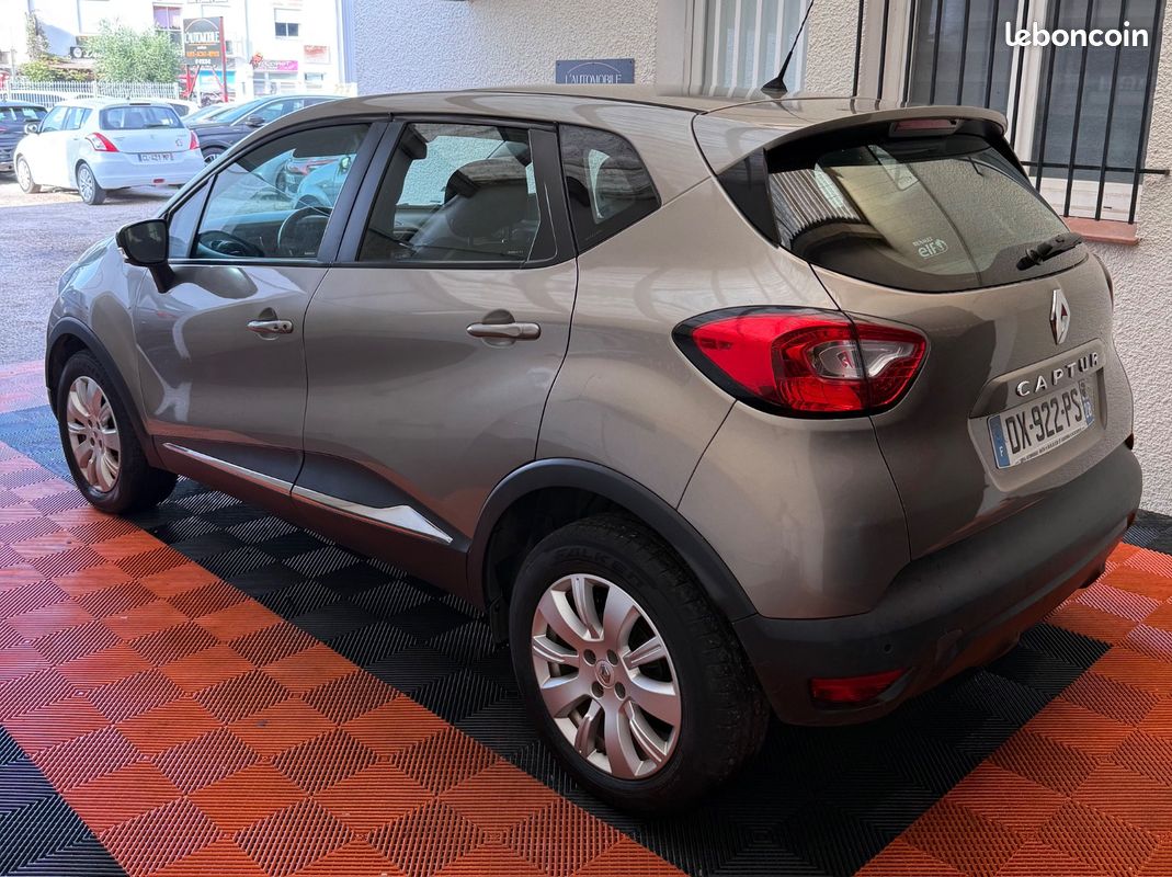 Renault CAPTUR 1.5 DCI 90CH Zen (image 3)