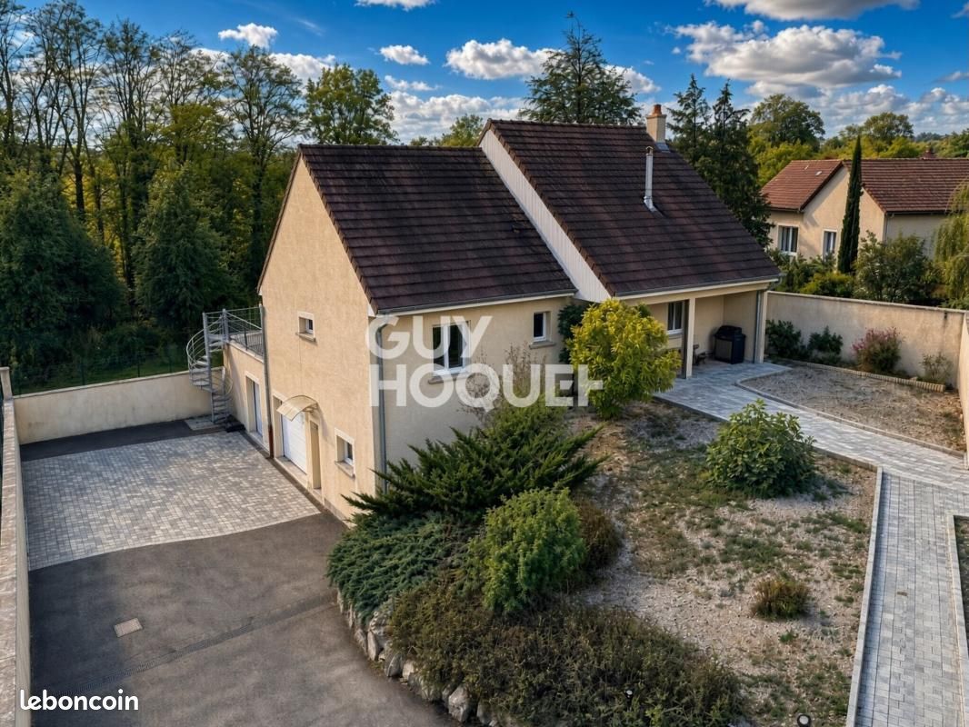 Maison 6 pièces 174 m² · à Marcilly-sur-Tille · 174 m² · 369 000 €