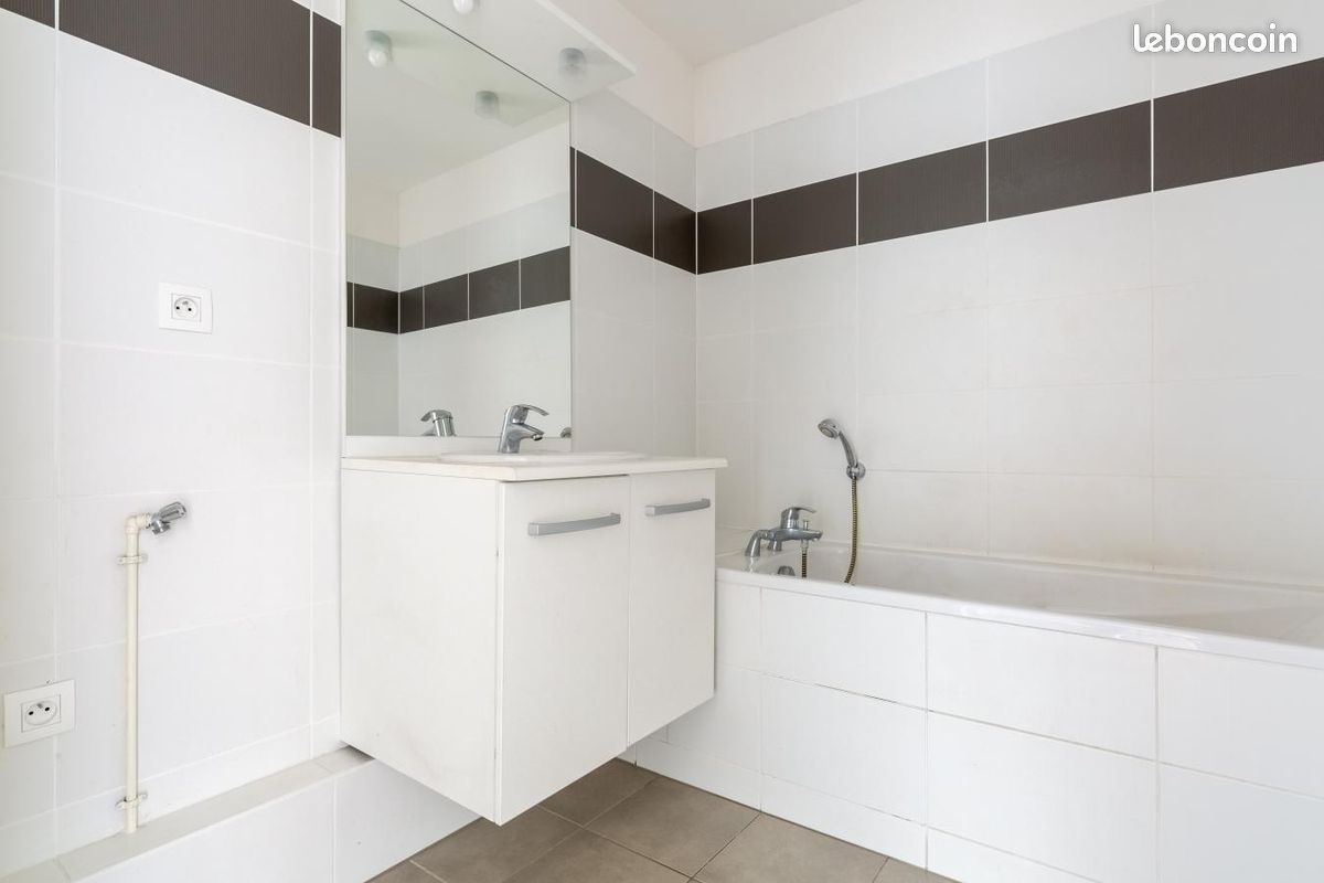 Appartement 2 pièces 43 m² · à Hoenheim · 43 m² · 715 €/mois