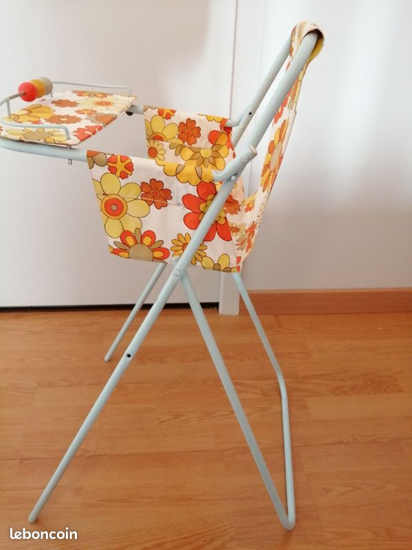 Chaise bébé vintage ( jouet) + poupée (image 1)