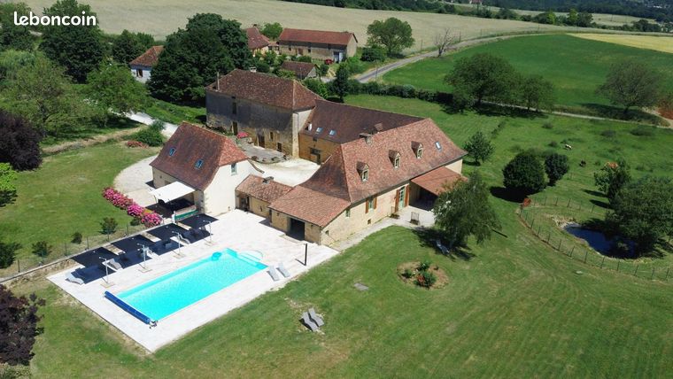Propriété 17 pièces 730 m²