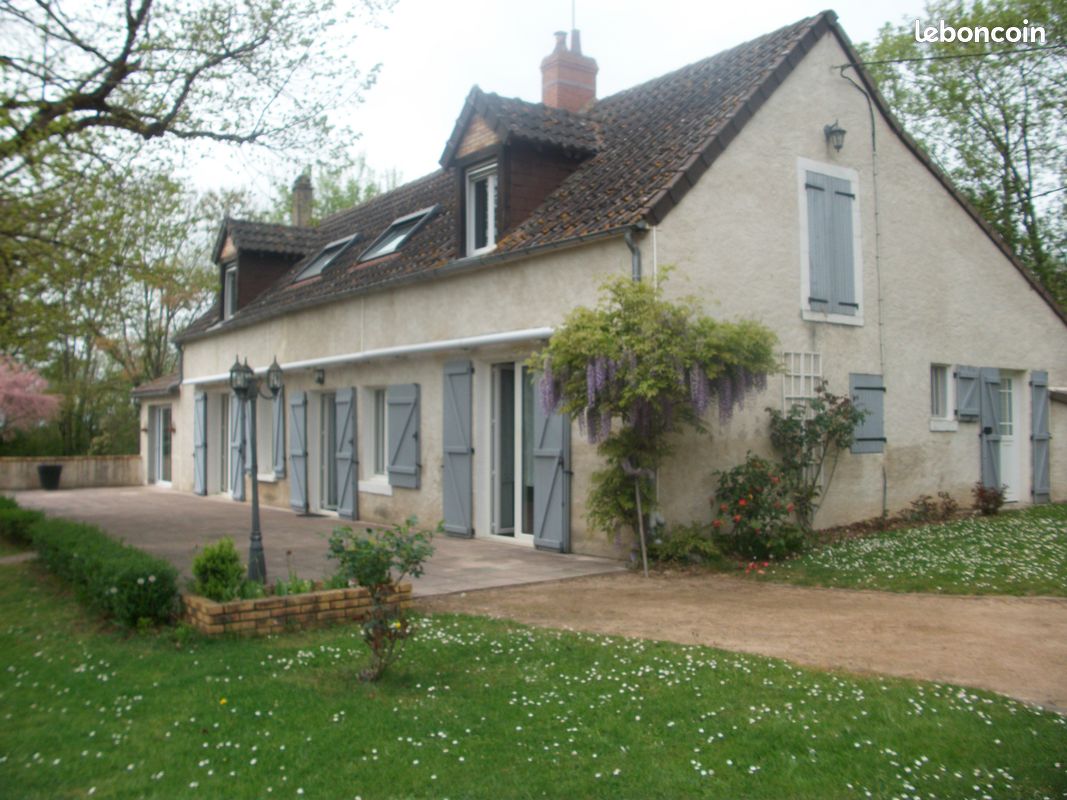Maison 7 pièces 170 m² · à Chassignolles · 170 m² · 214 900 €