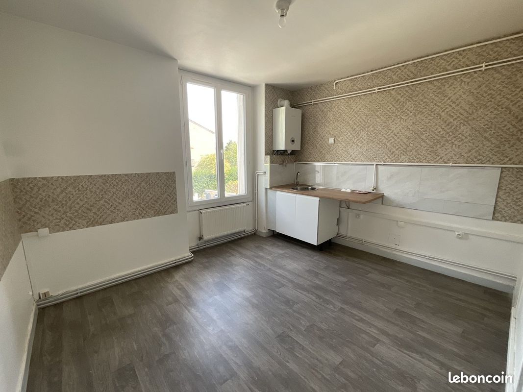 Appartement 3 pièces 66 m² · à Sury-le-Comtal · 66 m² · 440 €/mois