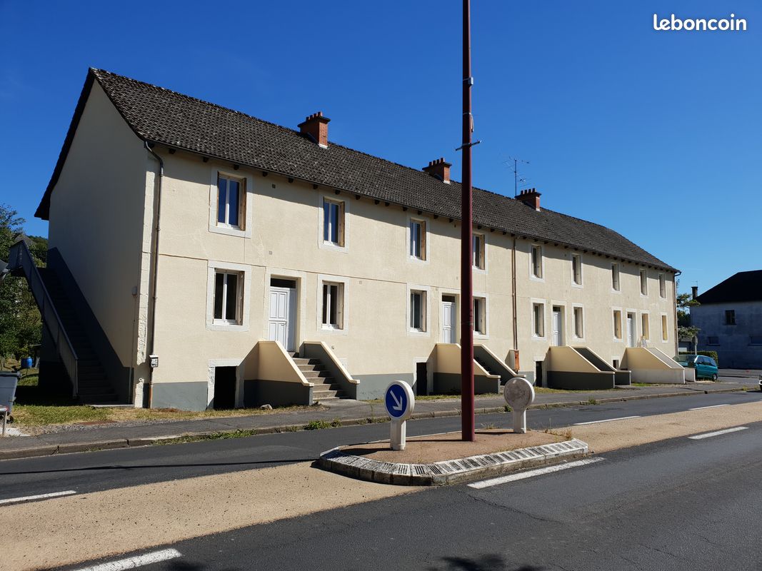 Appartement 3 pièces 60 m² · à Ydes · 60 m² · 420 €/mois