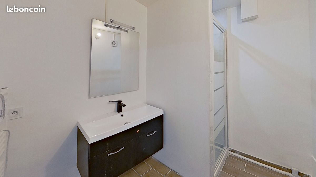 Maison a louer stains - 10 pièce(s) - 165 m2 - Surfyn