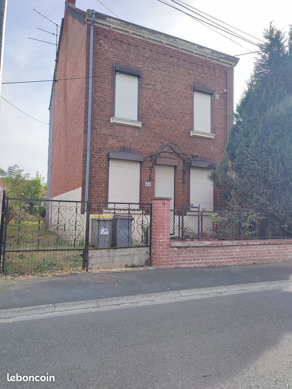 Maison 5 pièces 110 m² · à Hautmont · 110 m² · 94 000 €