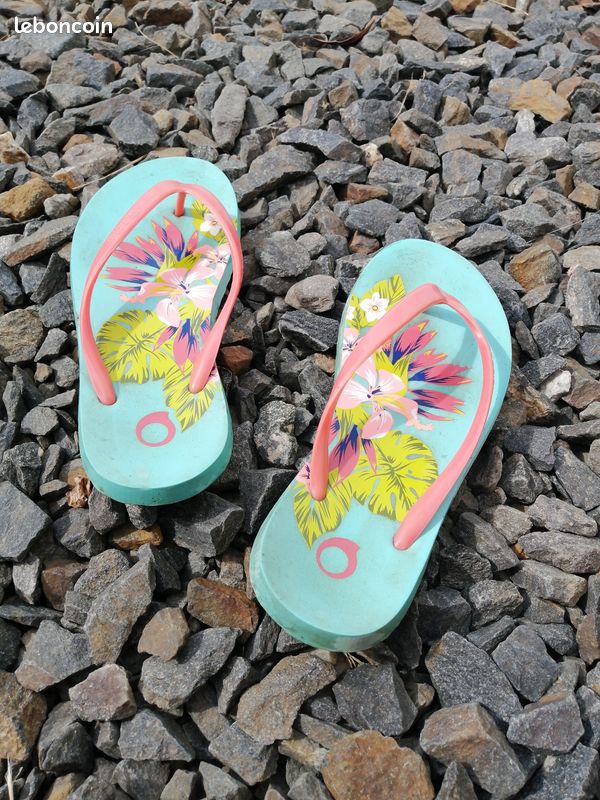 Tongs (image 1)