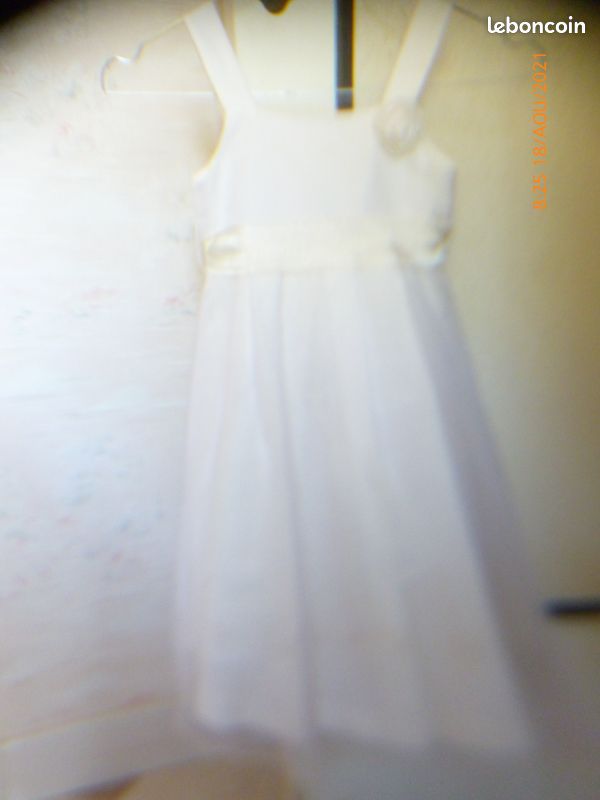 Superbe robe blanche à bretelles pour cérémonie marque JODHPUR taille 5 ans impeccable et boléro rose 5 ans l'ensemble 10 Euros ou séparé (image 11)