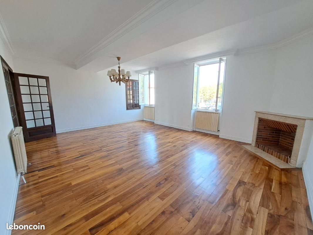 Appartement 3 pièces 101 m² · à Rives · 101 m² · 750 €