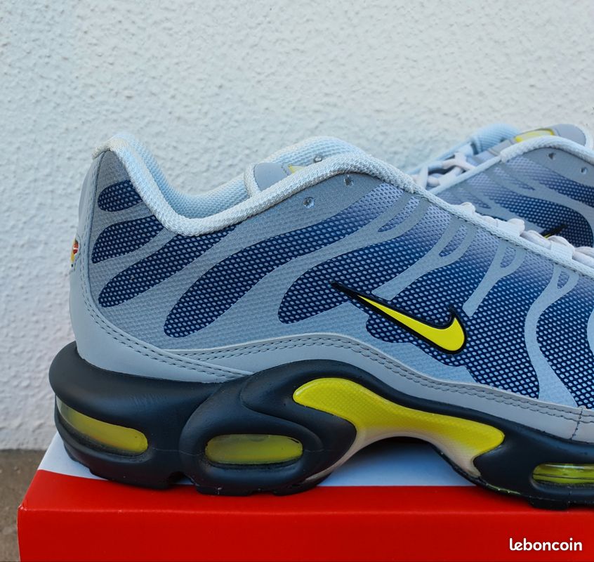 Nike Air Max Plus 3M pointure 42 (image 6)