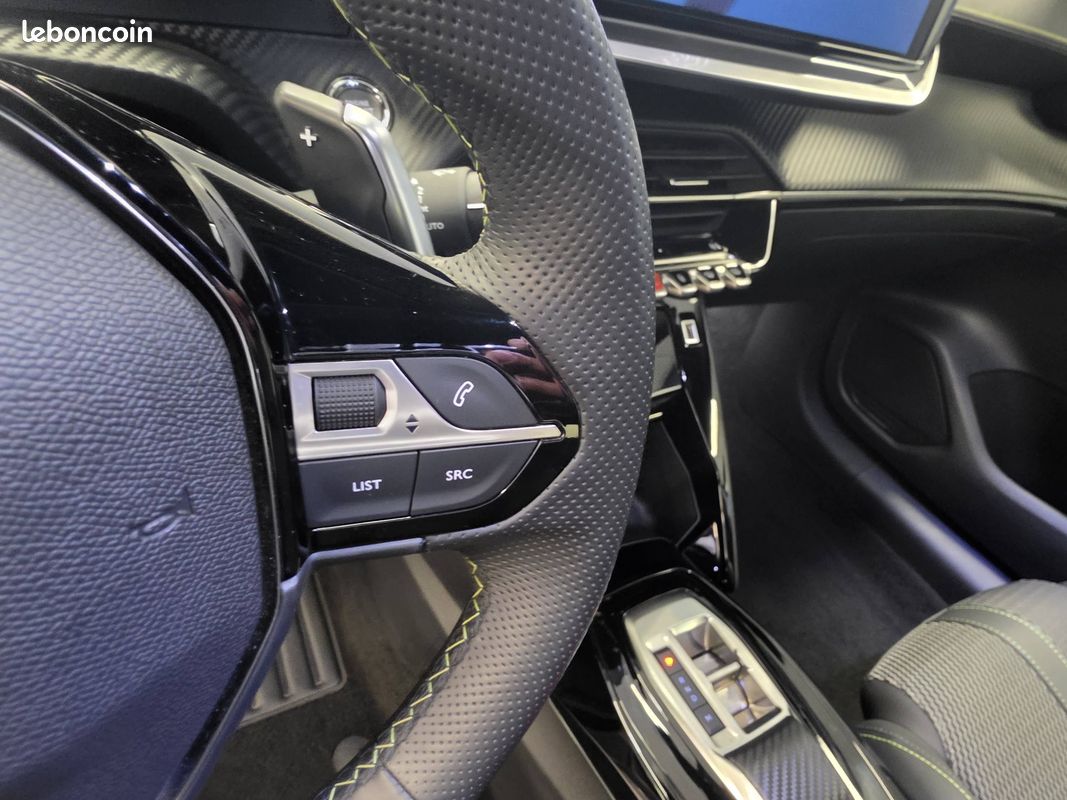PEUGEOT 208 Hybrid 110 e-DCS6 GT (image 16)