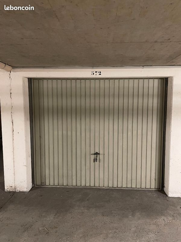 Parking 14 m² · à Illkirch-Graffenstaden · 14 m² · 80 €