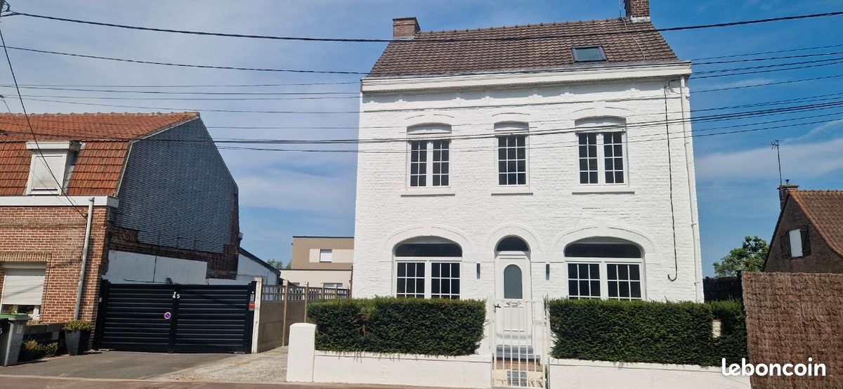 Maison 6 pièces 133 m² · à Frelinghien · 133 m² · 355 000 €