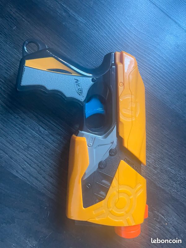 Pistolet Nerf (image 1)