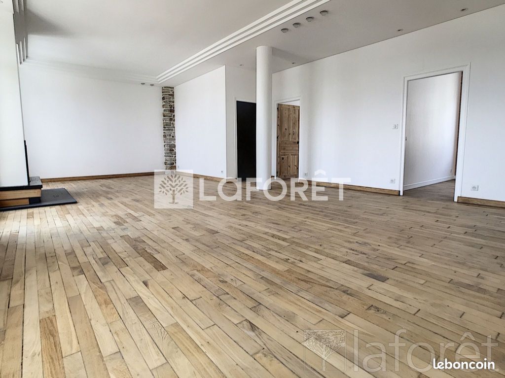 Appartement 4 pièces 120 m² · à Plonéour-Lanvern · 120 m² · 835 €/mois