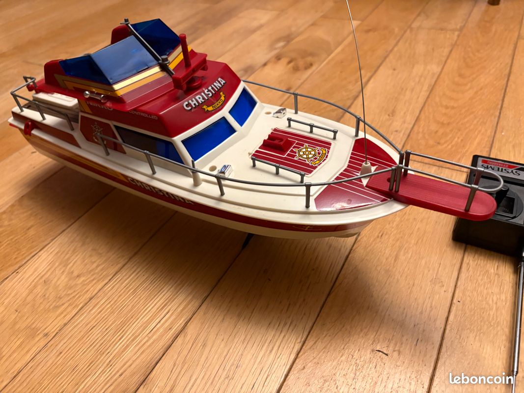 Bateau Dolphin Classic 300122A (2005) - Nikko