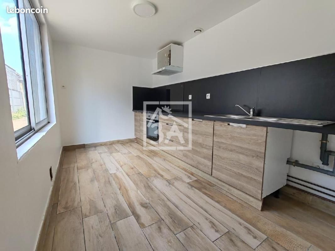 Local commercial 171 m² · à Béthune · 171 m² · 299 000 €