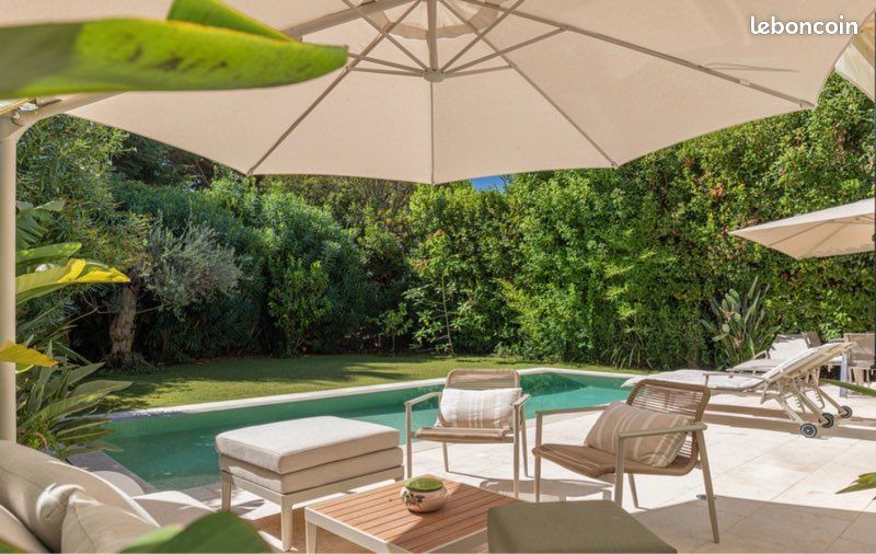 Maison 6 pièces 200 m² · à Antibes · 200 m² · 1 950 000 €