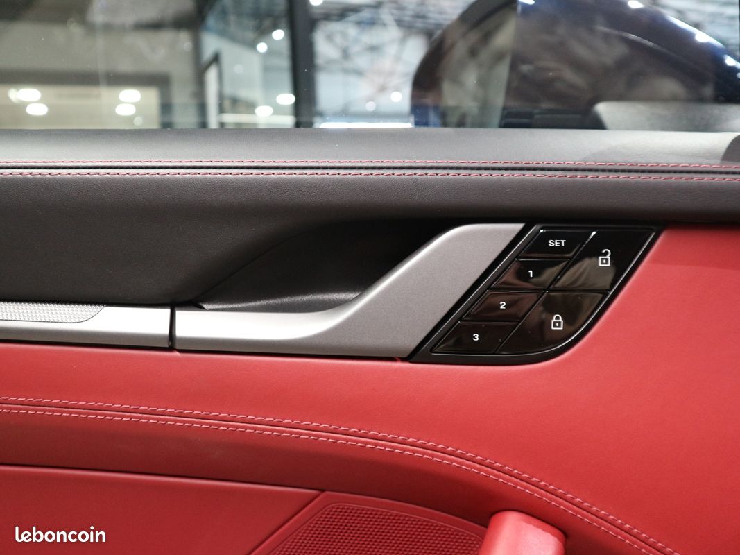 Porsche 911 COUPE (992) 3.0 450CH 4S (image 10)