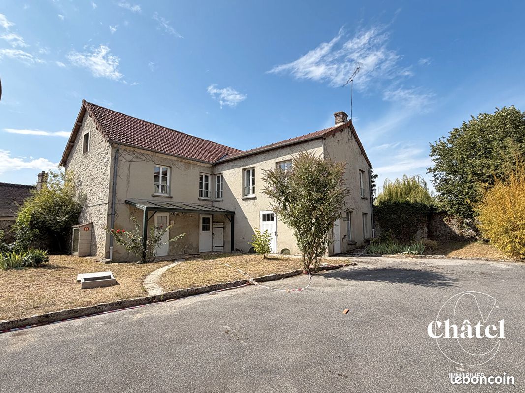 Maison 7 pièces 227 m² · à Mont-l'Évêque · 227 m² · 265 000 €