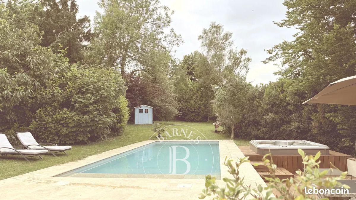 Maison 10 pièces 250 m² (image 18)