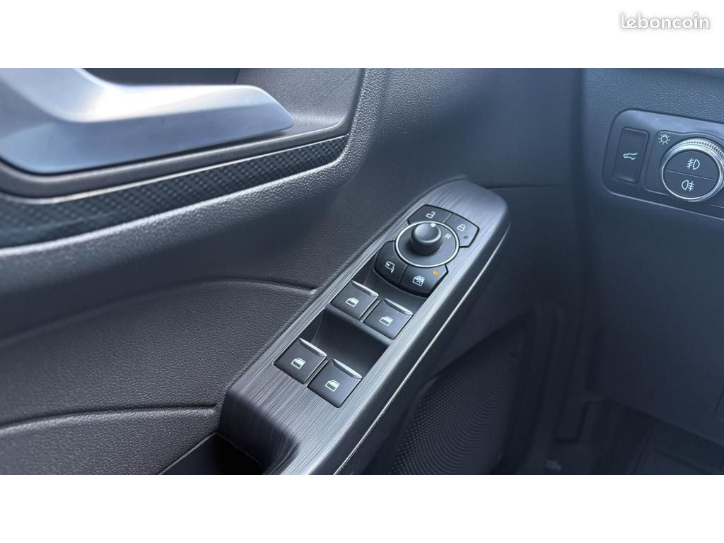 FORD KUGA 2.0 EcoBlue 120 BVA ST-Line X +ATTELAGE +PK TECHNO (image 16)