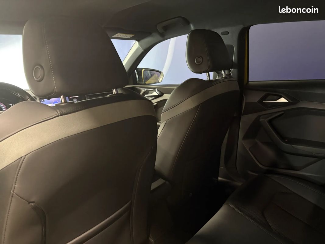 AUDI A1 Sportback 30 TFSI 116ch line S tronic 7- Apple CarPlay - Caméra de recul - Sièges sport (image 17)