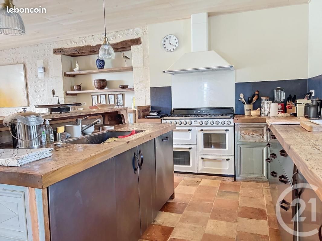 Maison 5 pièces 166 m² - Saint-Laurent-de-Cognac 16100 (image principale 5)
