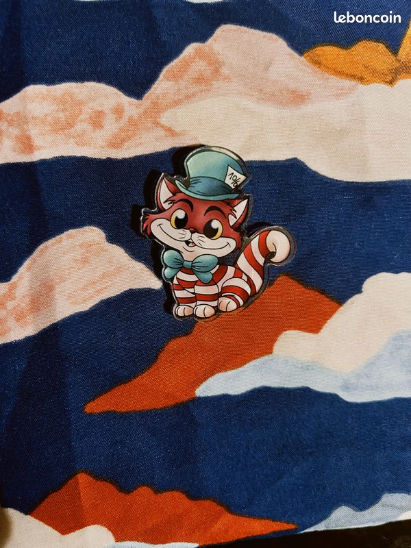 Pin’s Acrylique Chesire Fantasy (image 1)