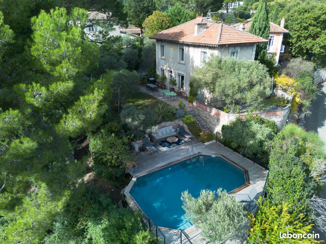 Maison 6 pièces 150 m² · à Villeneuve-lès-Avignon · 150 m² · 750 000 €