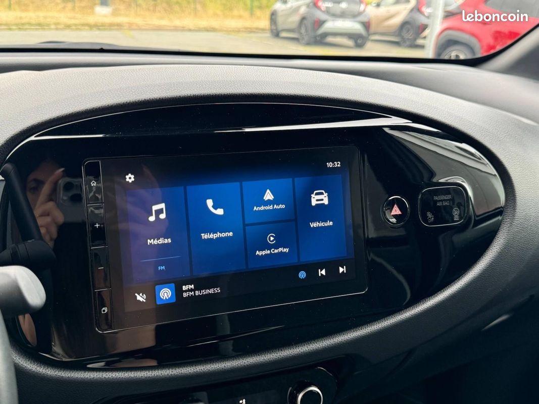 Toyota Aygo X 1.0 VVT-i 72ch Air Design MY24 (image 24)