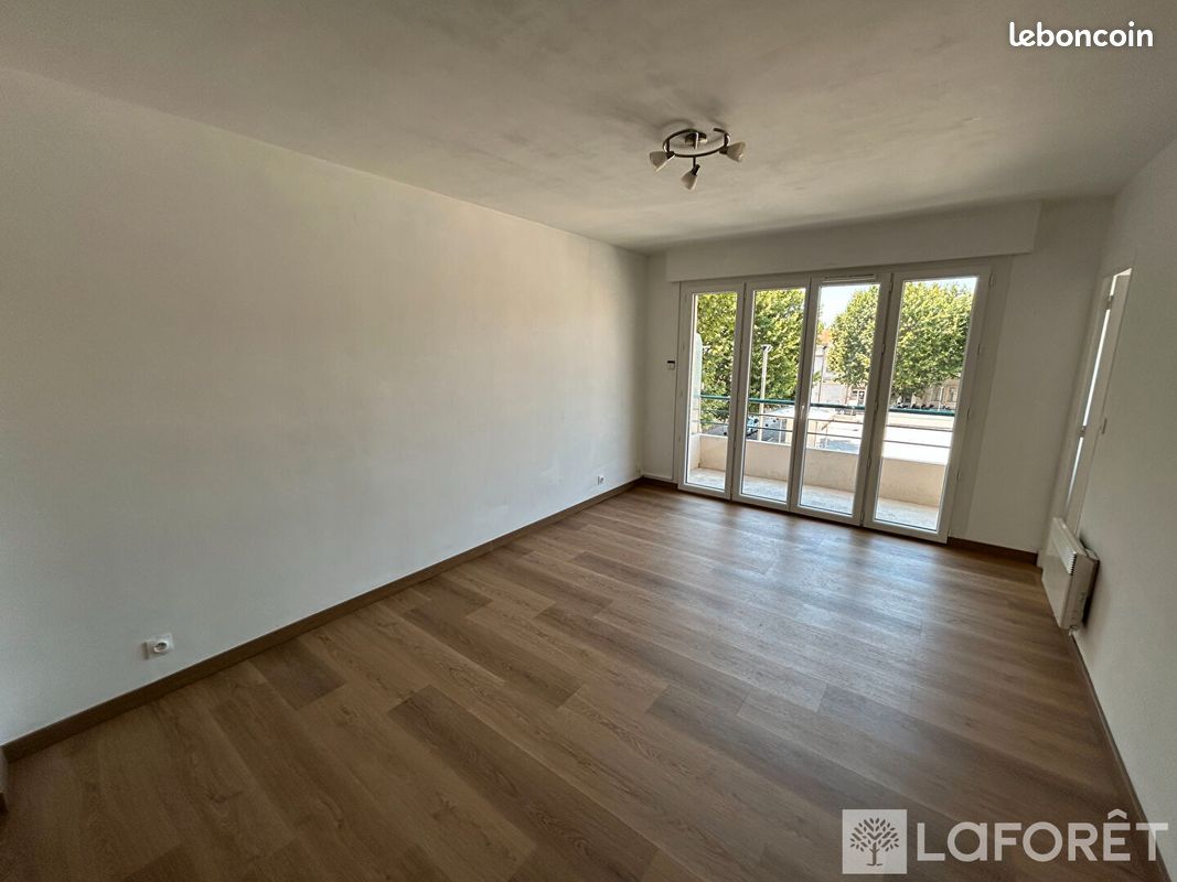 Appartement 2 pièces 42 m² · à Saint-Raphaël · 42 m² · 910 €