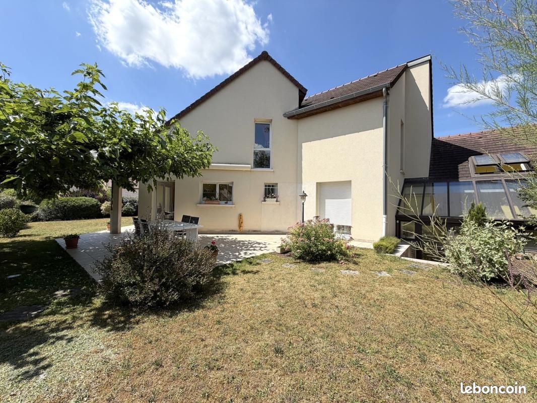 Maison 6 pièces 175 m² · à Ahuy · 175 m² · 530 000 €
