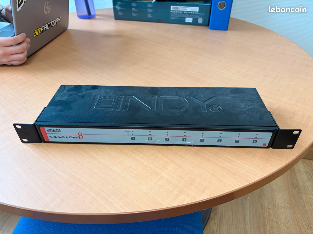 Kvm switch classic 8 lindy (image 1)