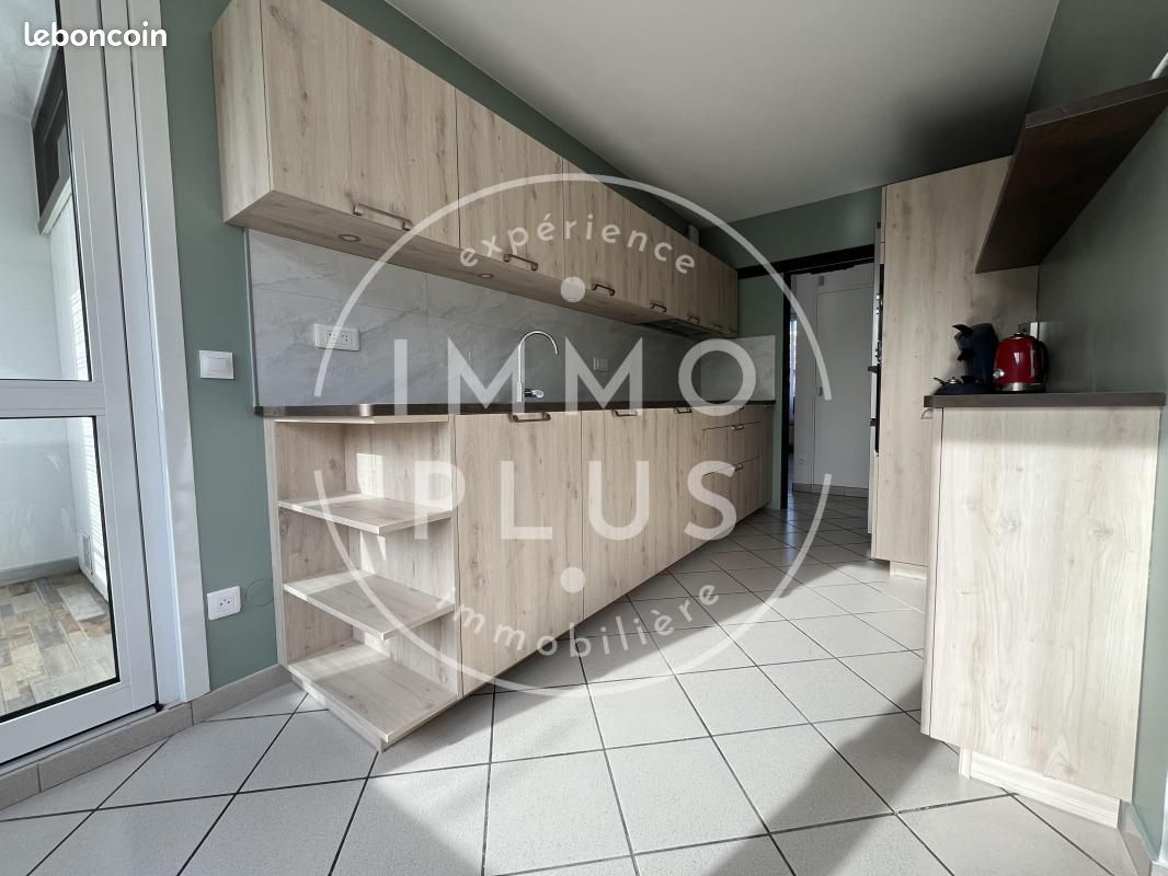 Appartement 4 pièces 85 m² · à Annecy · 85 m² · 1 990 €/mois